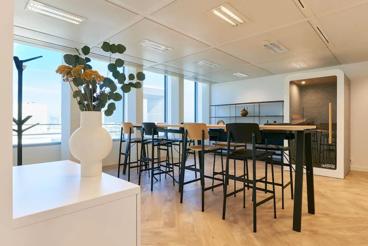 Image of an open space office