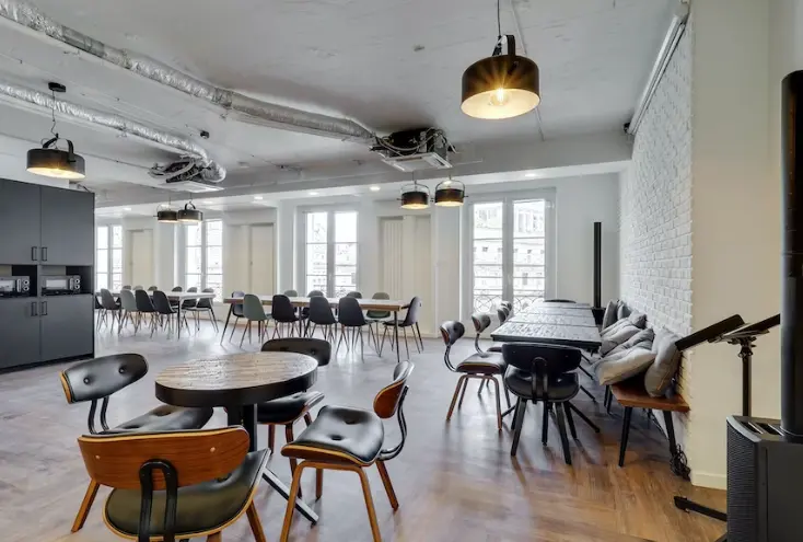 Image of an open space office