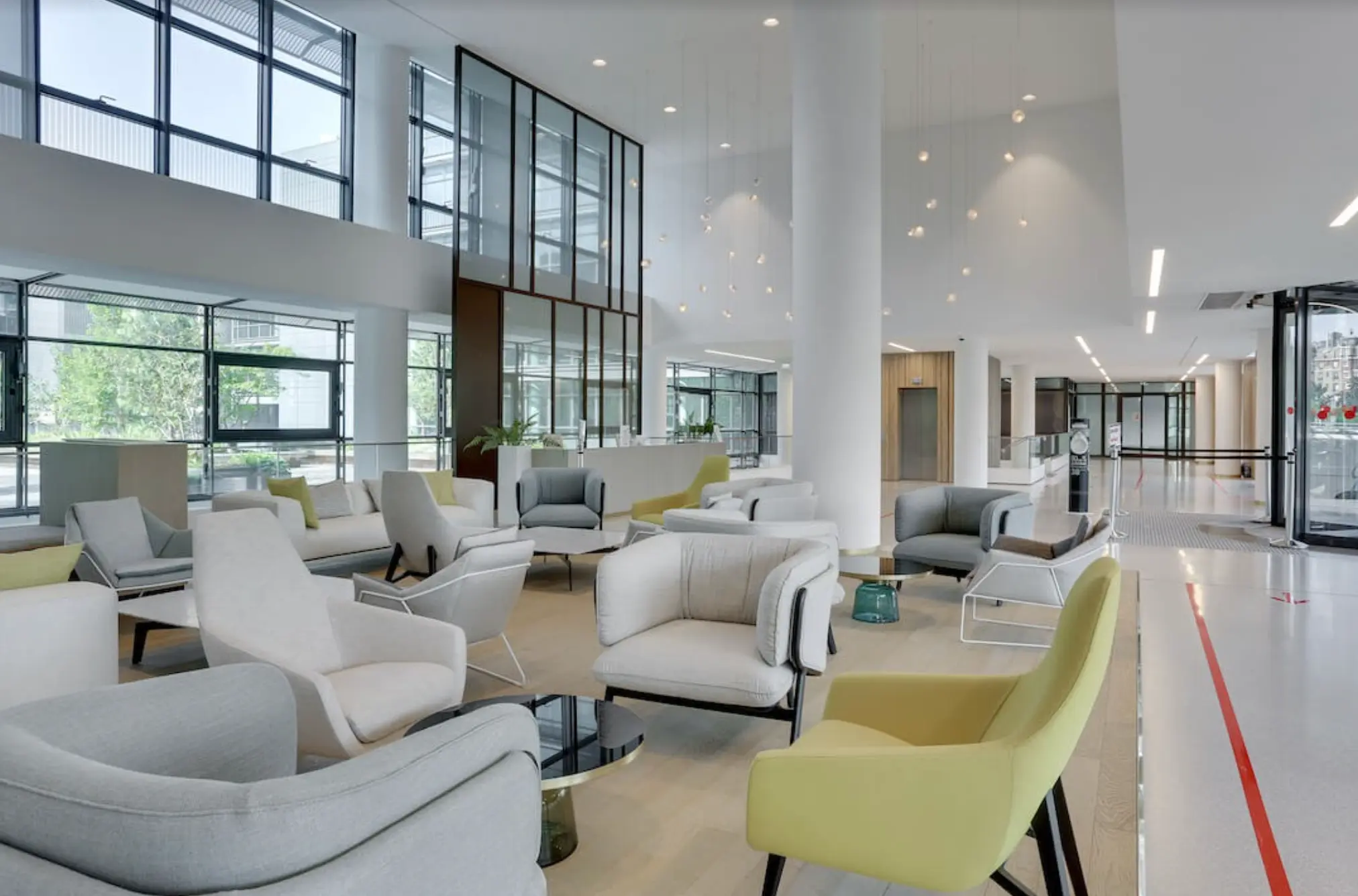 Image of an open space office