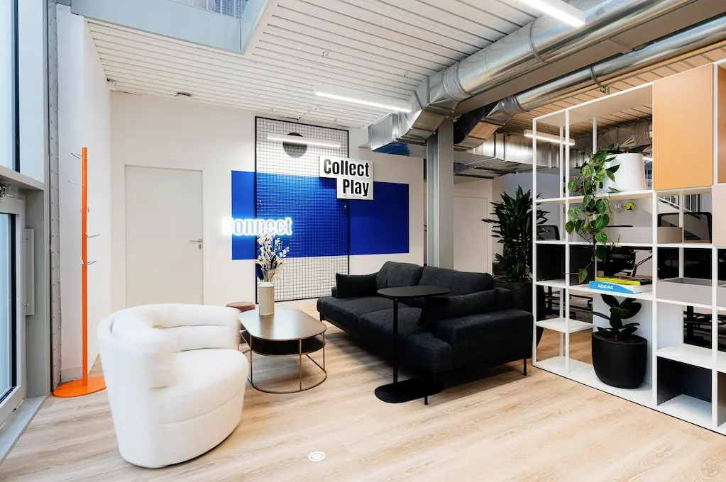 Image of an open space office