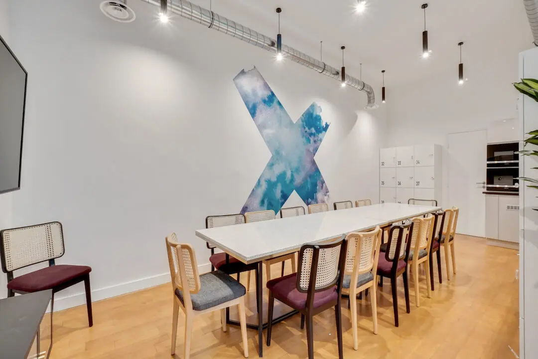 Image of an open space office